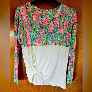 Barely worn Lily Pulitzer Long Sleeve Shirt Size M